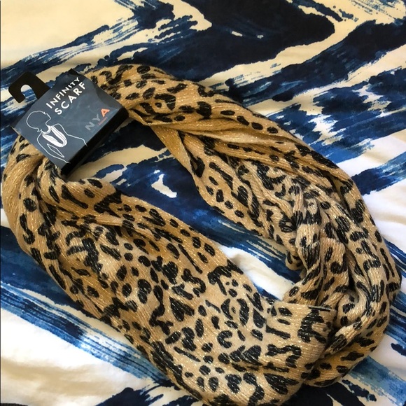Accessories - NWT infinity scarf Accessories - NWT infinity scarf